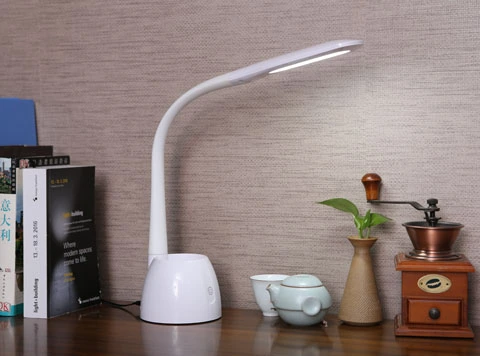 3 Brightness Dimmable lED Desk Lamp With Pen Case-HT8204TP